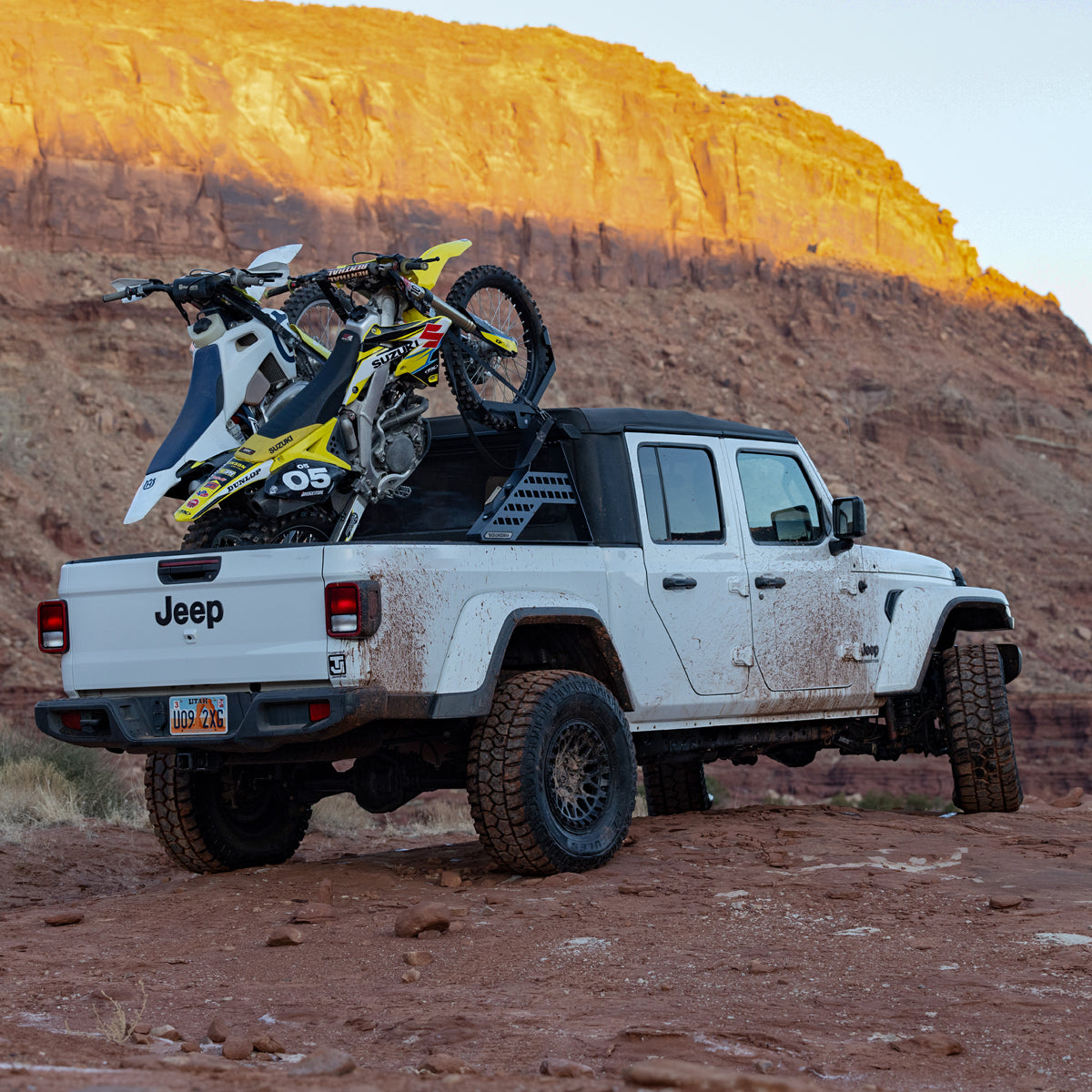 Jeep gladiator dirt bike rack sale